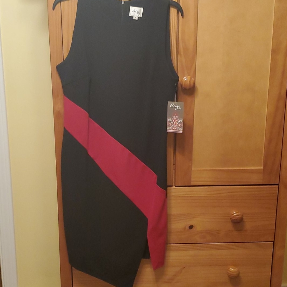 Sleeveless dress